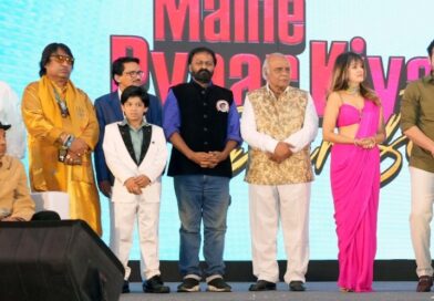 Ronnie Rodrigues’ Film “Maine Pyaar Kiya Phir Se” Launched with Dharmendra, Arbaaz Khan, Vidya Malavade, Udit Narayan and Rajpal Yadav