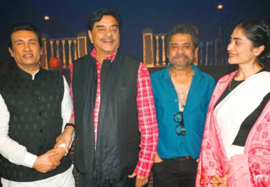 शेखर सुमन ने अपने दिल को छू लेने वाले हिंदी नाटक “एक मुलाक़ात” में महान कवि साहिर लुधियानवी को जीवित किया है.
