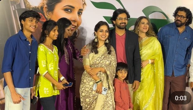 प्रेक्षकांच्या मनाचा ठाव घेणाऱ्या ‘‘कैरी” सिनेमाच्या प्रीमियरला मिळाला उत्तम प्रतिसाद प्रेक्षकांच्या मनाचा ठाव घेणाऱ्या ‘‘कैरी” सिनेमाच्या प्रीमियरला मिळाला उत्तम प्रतिसाद