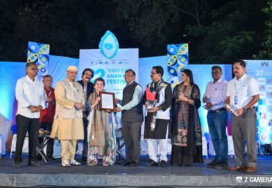 एशियन कल्चर’ पुरस्काराने दिग्दर्शिका सई परांजपे सन्मानित