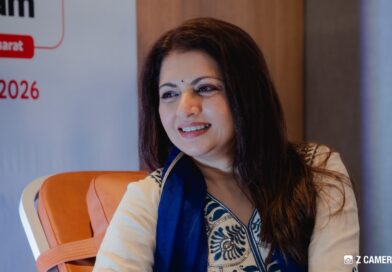 Bhagyashree Encourages Blood Donation, Says, “Women Can Donate Blood Too, There Is Absolutely No Reason to Hesitate”